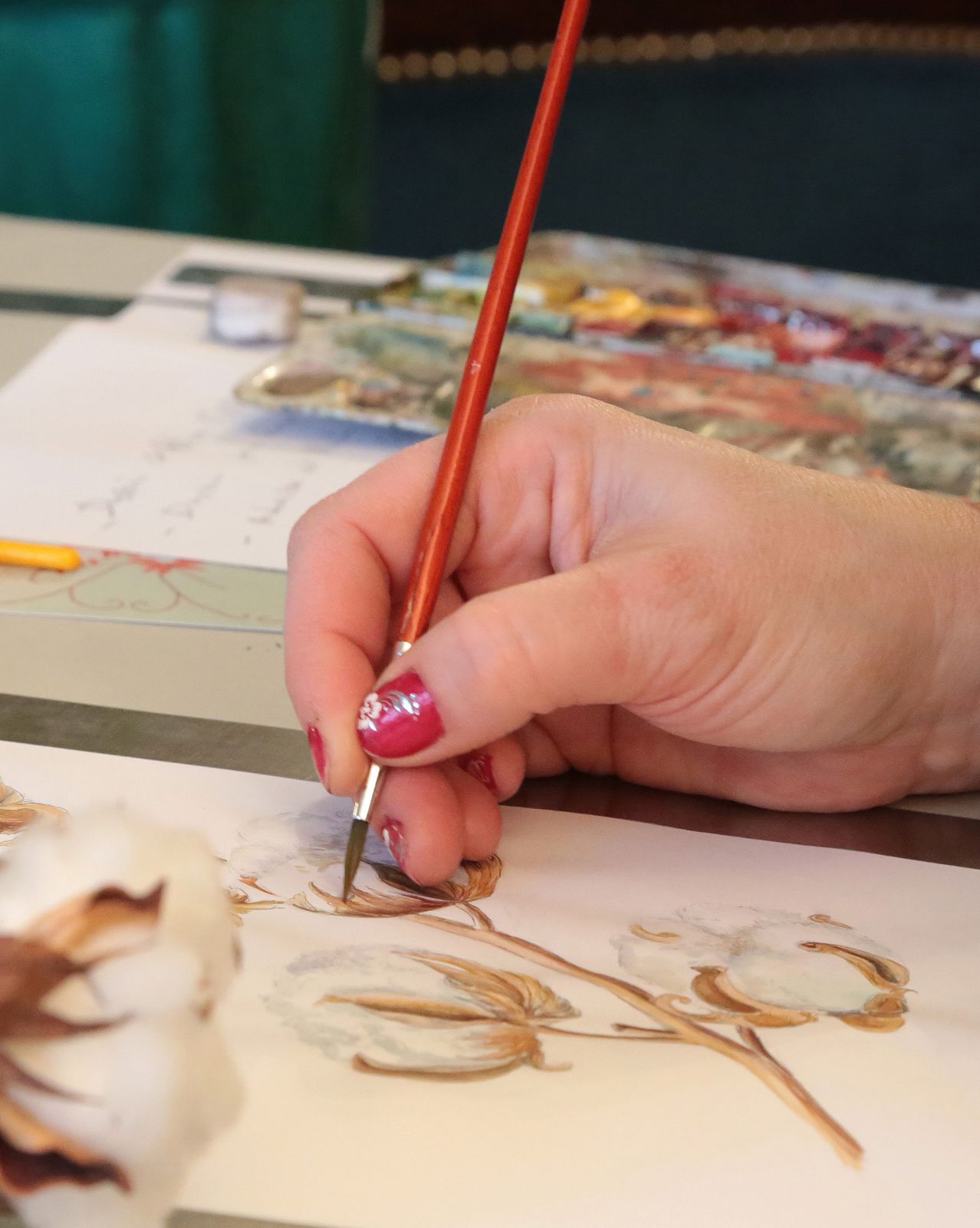 Porcelaine artisanale française, peinte et personnalisée à la main